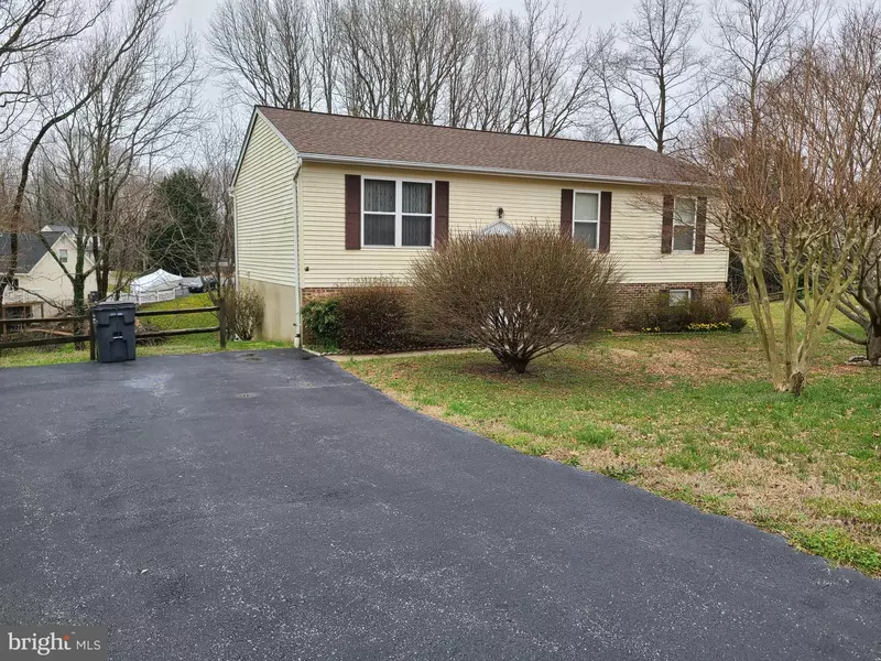 2915 DONEGAL DR, Chesapeake Beach, MD 20732