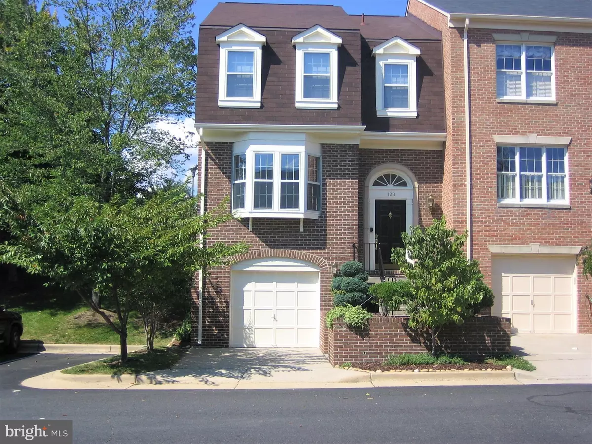 Alexandria, VA 22304,123 GRETNA GREEN CT