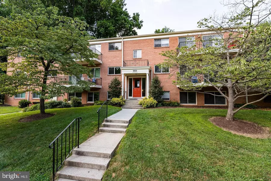 10650 WEYMOUTH ST #102, Bethesda, MD 20814