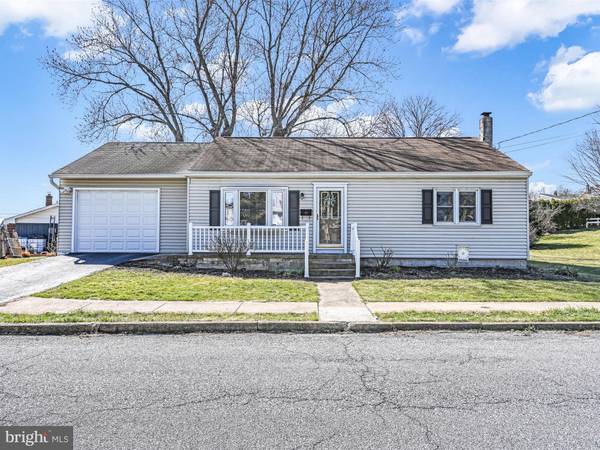 100 EVERGREEN ST, Hummelstown, PA 17036