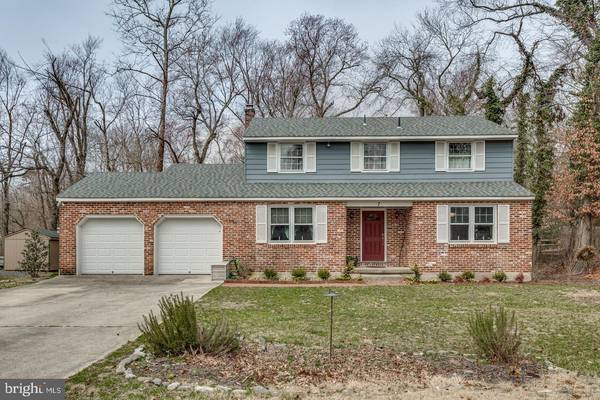 7 W DELAWARE TRL, Medford, NJ 08055