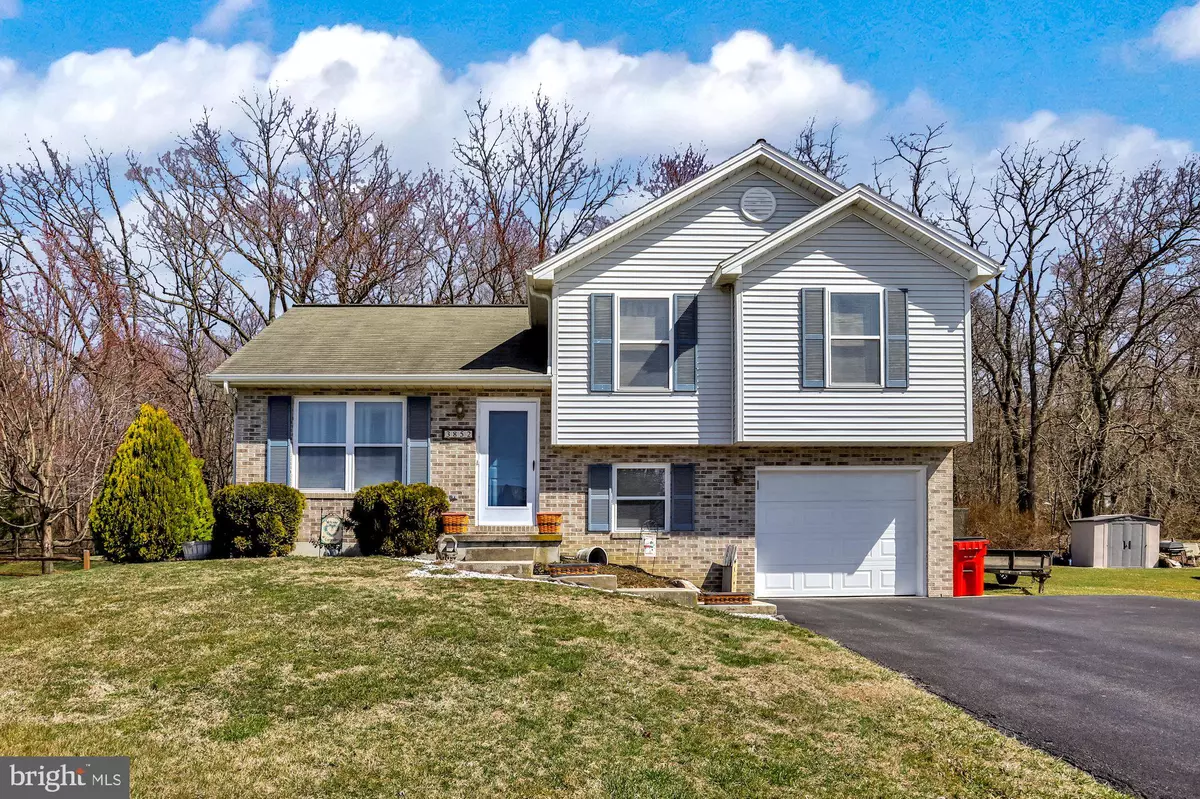 Fayetteville, PA 17222,3852 MOUNTAIN SHADOW CIR