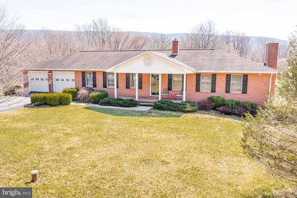 3127 SPOHRS ROAD, Berkeley Springs, WV 25411