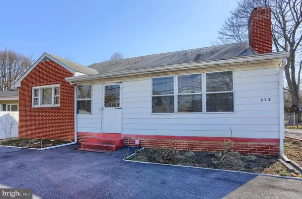 Mechanicsburg, PA 17050,252 SILVER SPRING RD