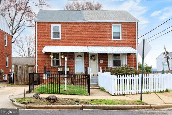 2147 S OAKLAND ST, Arlington, VA 22204