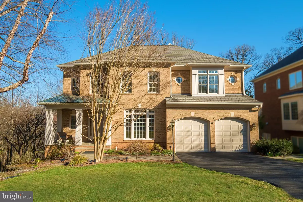 Mclean, VA 22101,1553 DOMINION HILL CT