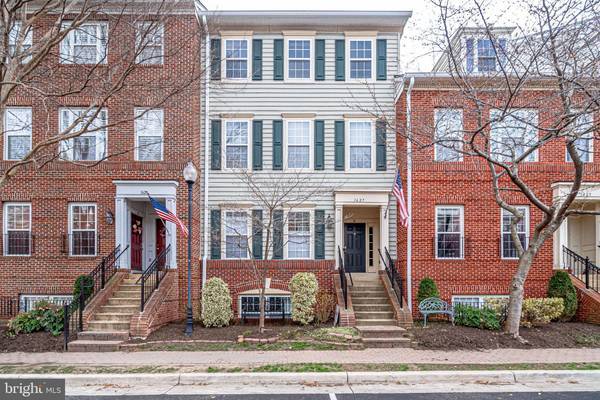 1627 HUNTING CREEK DR #B, Alexandria, VA 22314