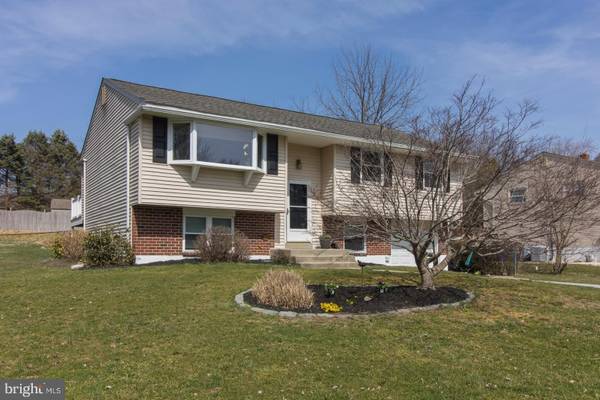 17 WILLIAMS DR, Aston, PA 19014