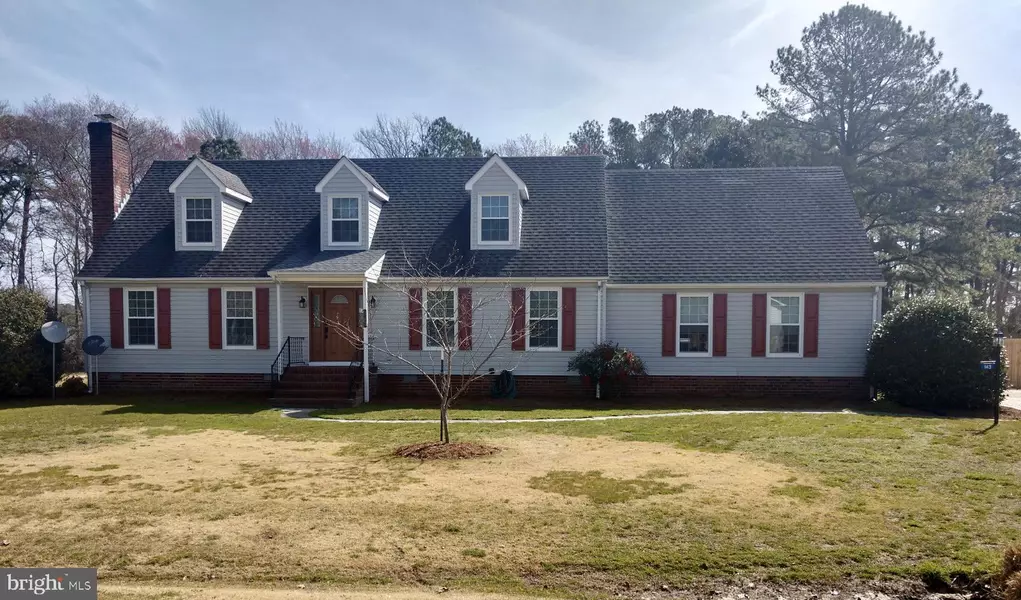 143 SUTTON AVE, Reedville, VA 22539