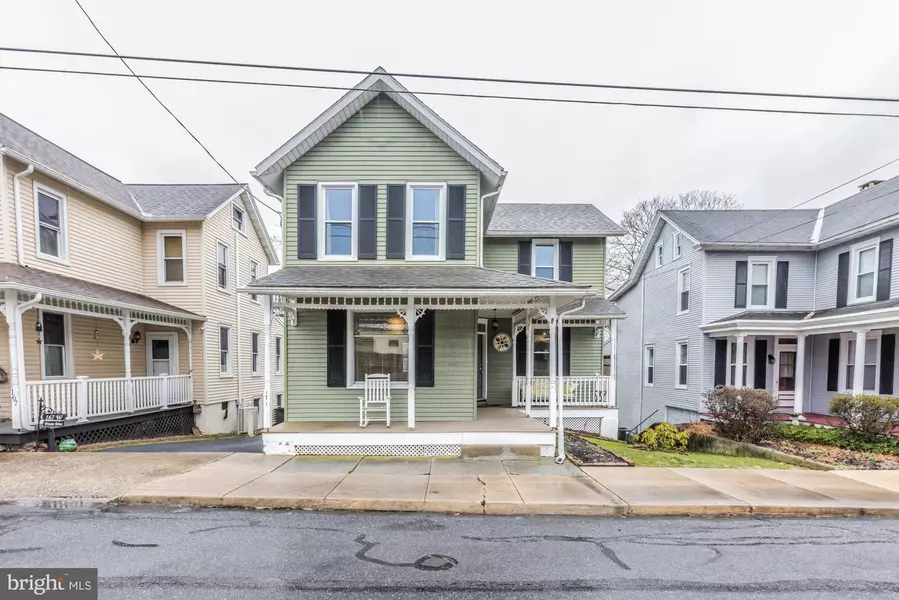 171 W MAIN ST, Adamstown, PA 19501