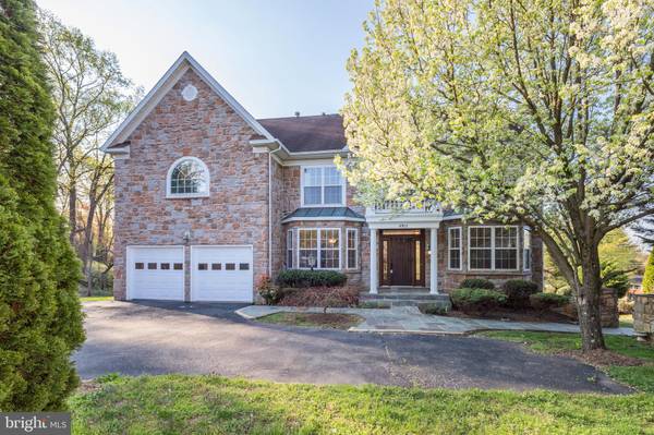 Annandale, VA 22003,4902 SUNSET LN