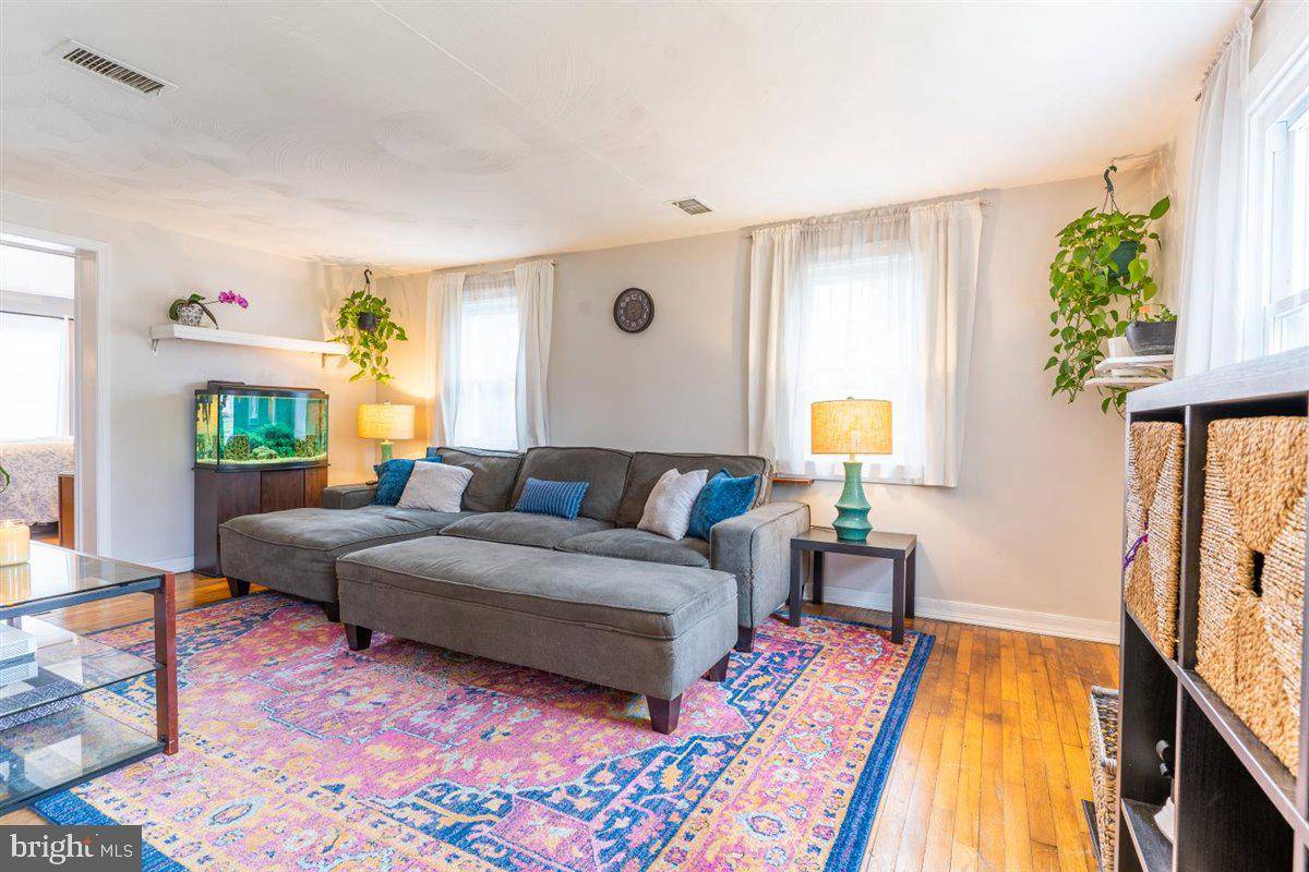 Alexandria, VA 22306,3510 GROVETON ST