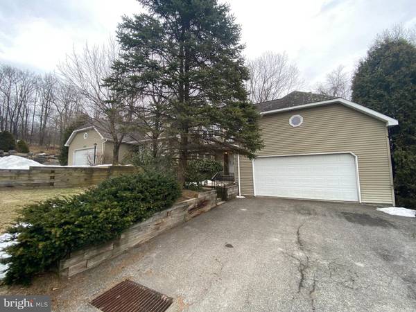 117 VILLAGE VIEW CT, Tannersville, PA 18372