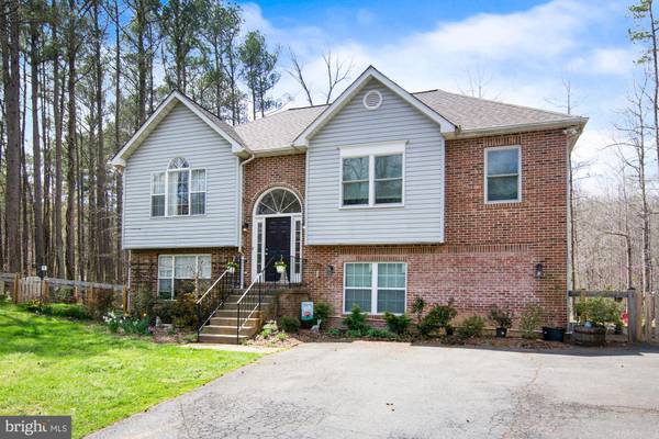 21 COUNTRYSIDE DR, Fredericksburg, VA 22406