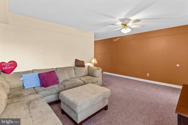 Bensalem, PA 19020,4604 ACTON CT