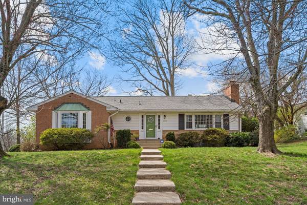 2310 BARBOUR RD, Falls Church, VA 22043