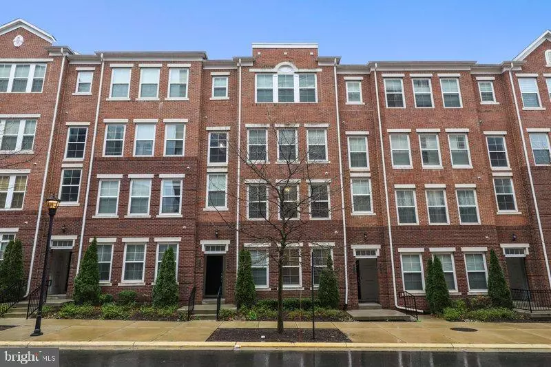 Fairfax, VA 22031,2966 RITTENHOUSE CIR #7