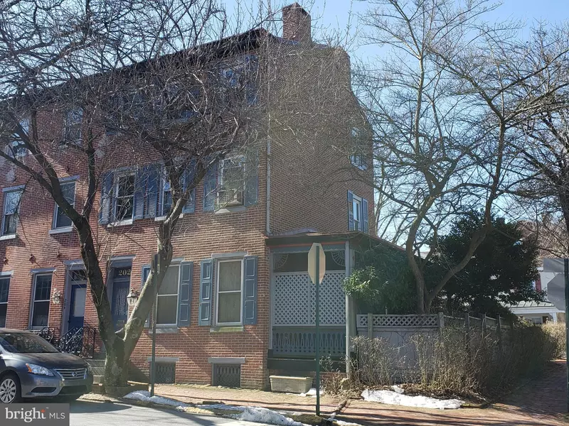 202 S WALNUT ST, West Chester, PA 19382