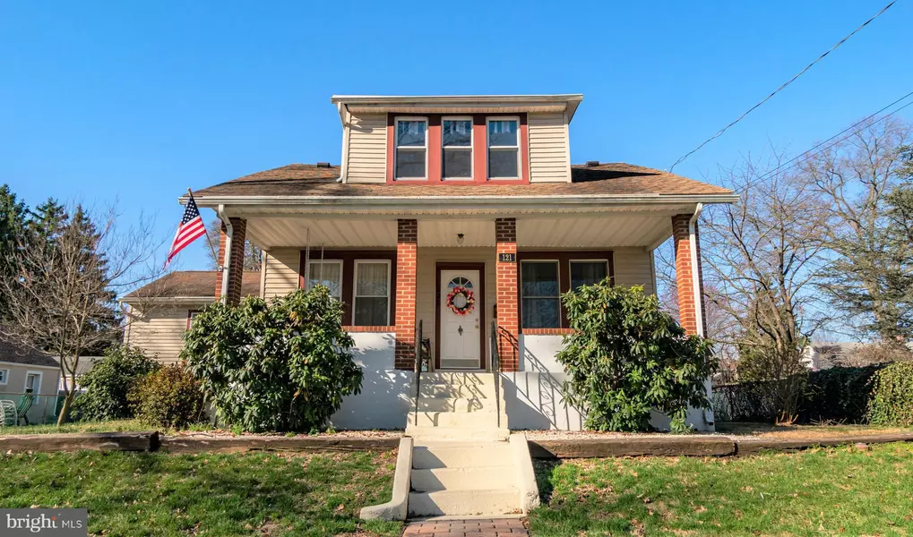 121 CHELTON AVE, Morrisville, PA 19067