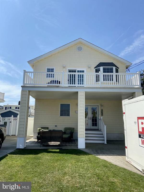 206 E 4TH AVE, North Wildwood, NJ 08260