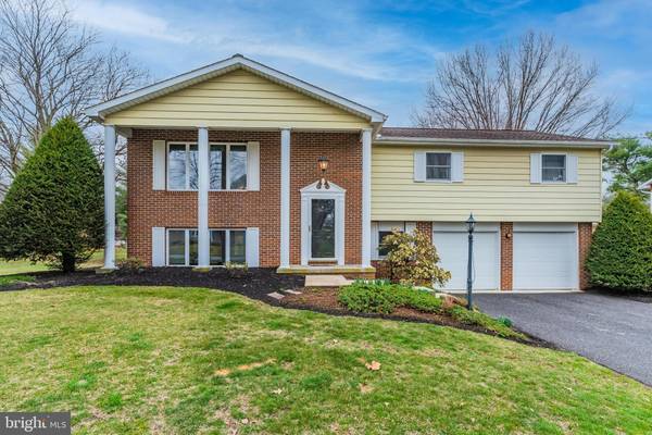 422 BRIAR LN, Chambersburg, PA 17202