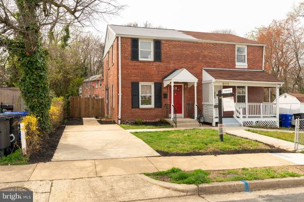 2418 S OAKLAND ST, Arlington, VA 22206