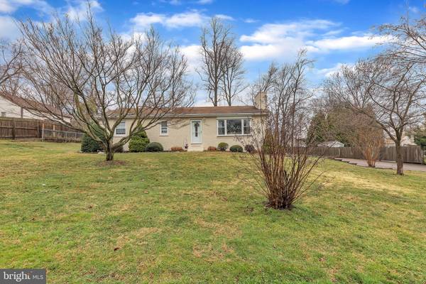 1045 BRIDGE RD, Bensalem, PA 19020