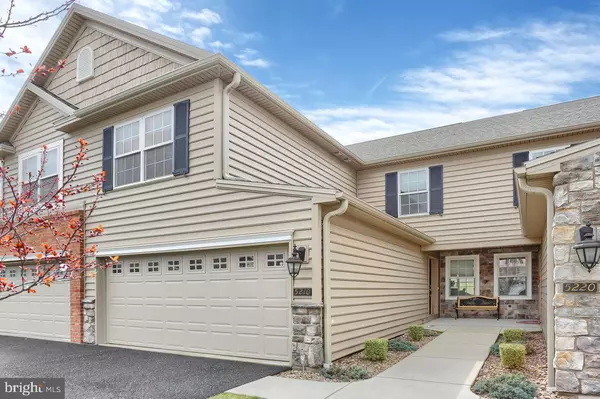 5210 MENDENHALL DR, Mechanicsburg, PA 17050