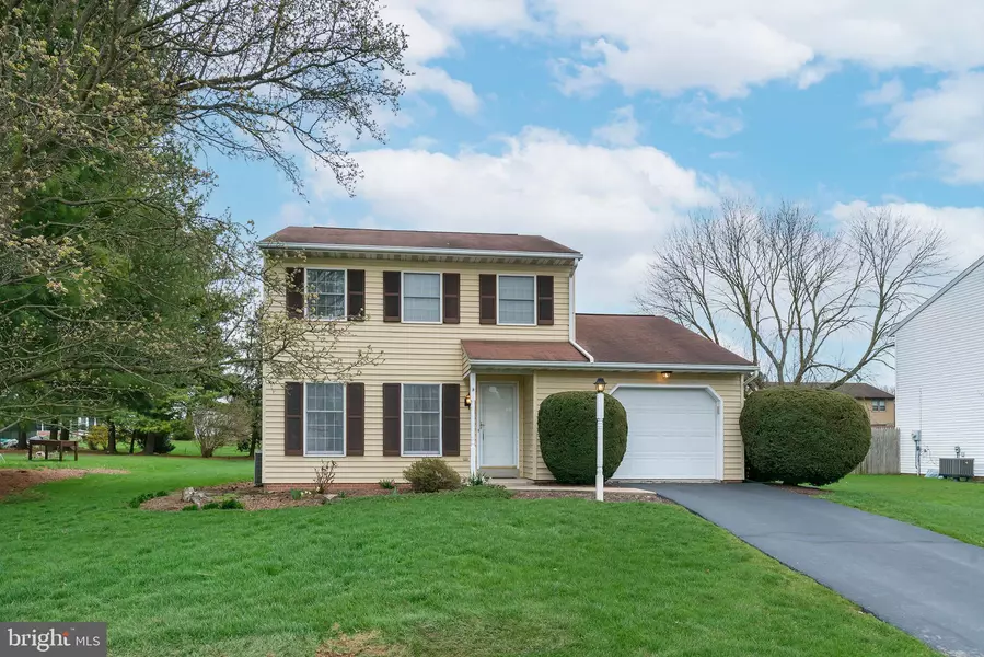 2275 BOB WHITE LN, Lancaster, PA 17601