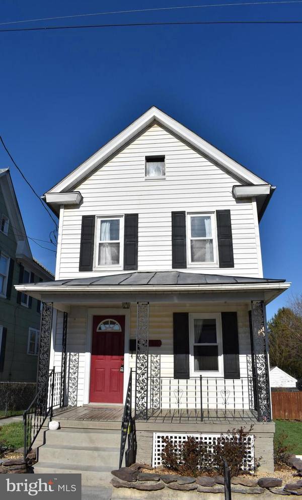 813 VIRGINIA AVE, Martinsburg, WV 25401