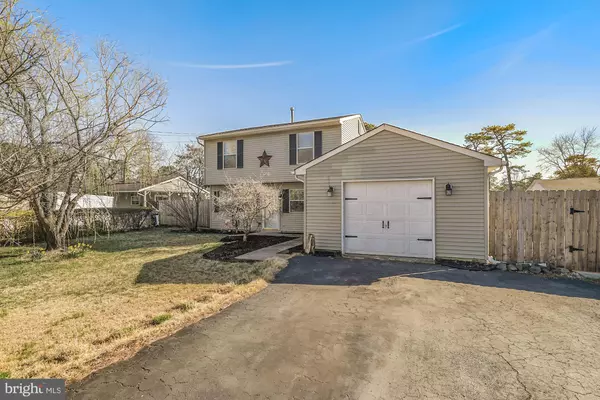 302 CHIPPEWA TRL, Browns Mills, NJ 08015