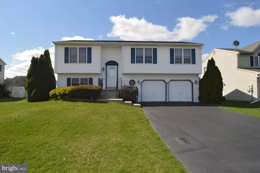 4520 GREEN TREE RD, Reading, PA 19606