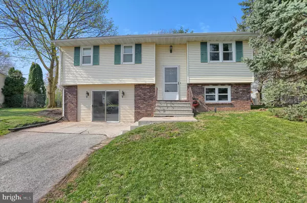 42 BONNIEFIELD CIR, Gettysburg, PA 17325