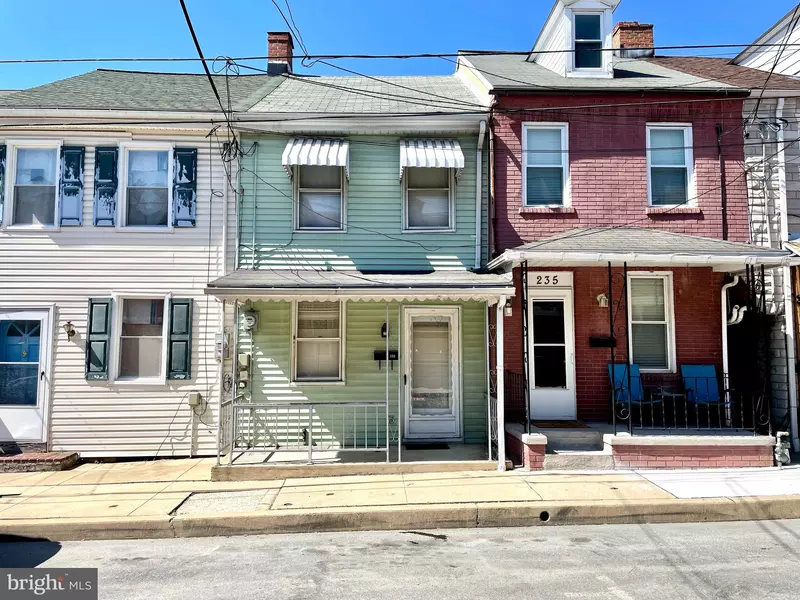 233 PERRY ST, Columbia, PA 17512