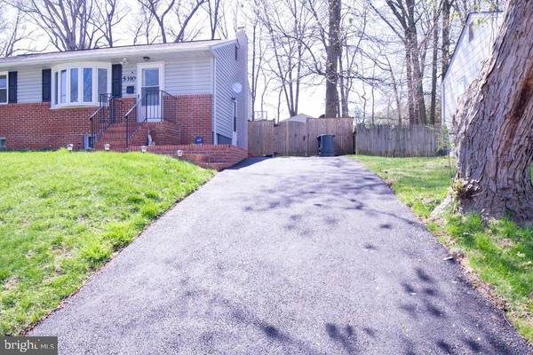 Lanham, MD 20706,5310 BARKER PL