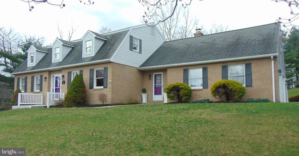 1757 TALL OAKS RD, Orwigsburg, PA 17961