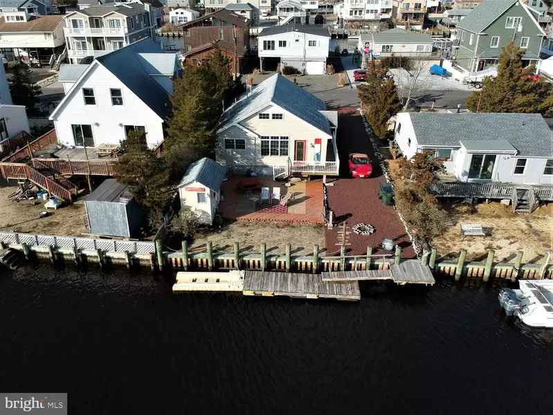 81 DOLPHIN RD, Tuckerton, NJ 08087