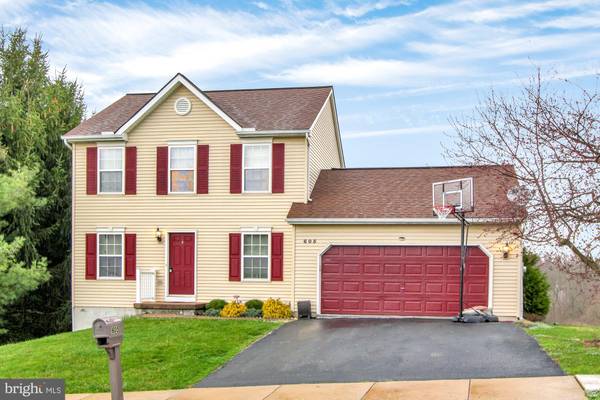 605 MISTY HILL LN, Dallastown, PA 17313