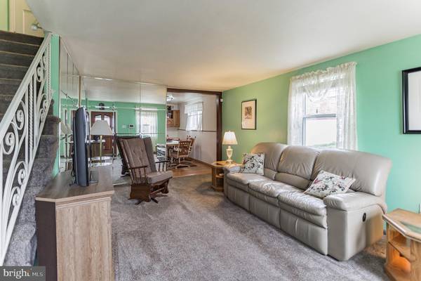 Folcroft, PA 19032,744 TAYLOR DR