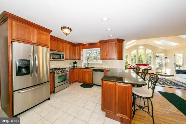 Titusville, NJ 08560,18 FABROW DR