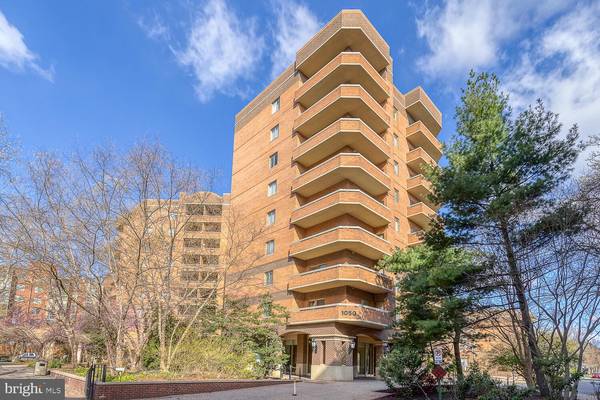 1050 N STUART ST #709, Arlington, VA 22201