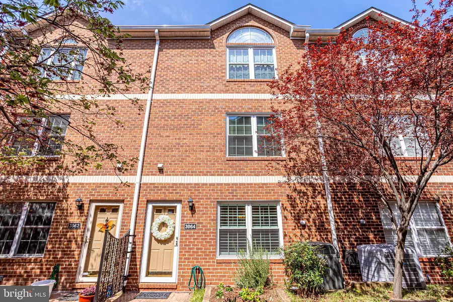 3064 S GLEBE RD, Arlington, VA 22206