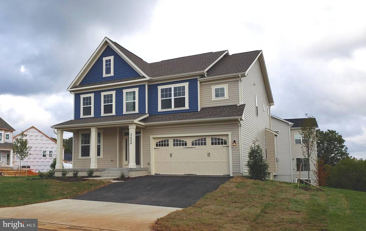 Round Hill, VA 20141,35906 DAMSITE CT