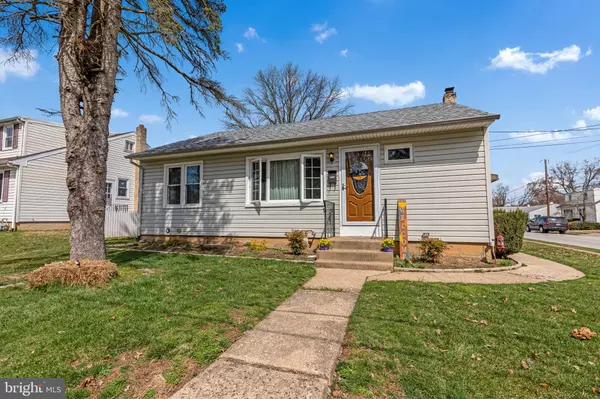 2823 LINCOLN AVE, Glenside, PA 19038