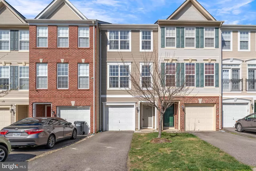 15613 JOHN DISKIN CIR, Woodbridge, VA 22191