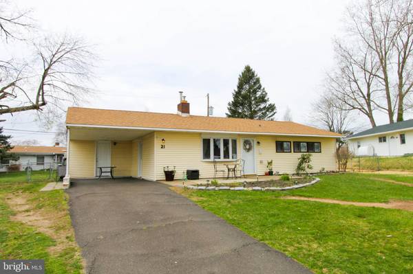 21 VISTA RD, Levittown, PA 19057