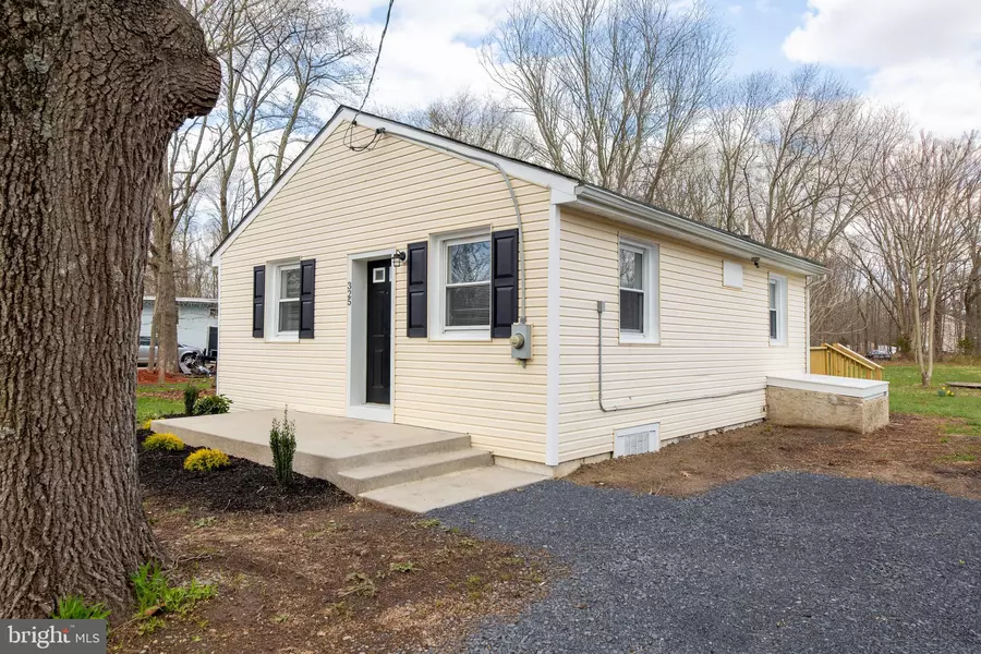 325 BUCK RD, Glassboro, NJ 08028