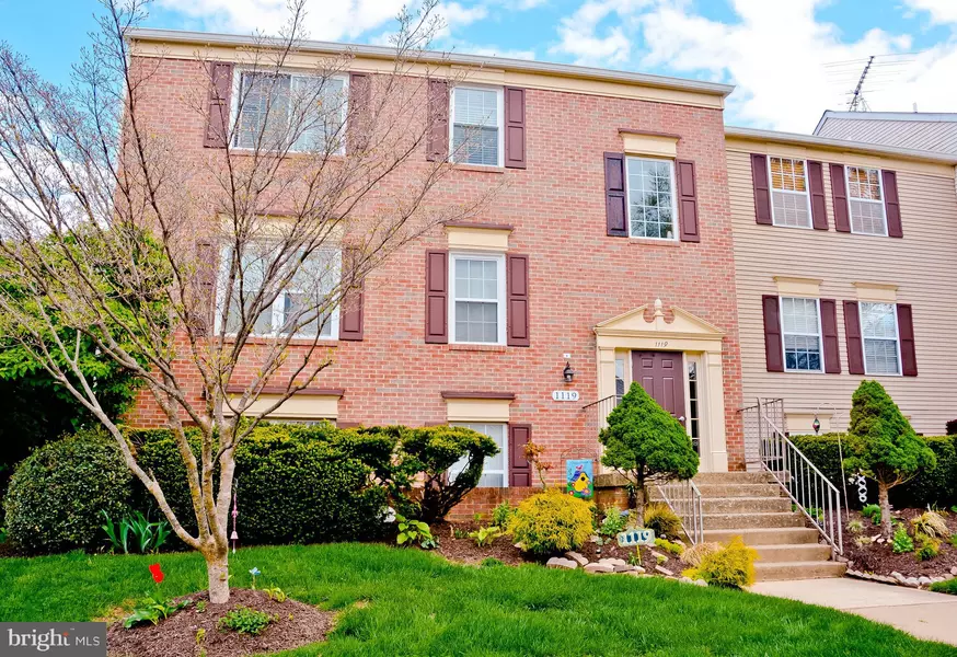 1119 HUNTMASTER TER NE #102, Leesburg, VA 20176