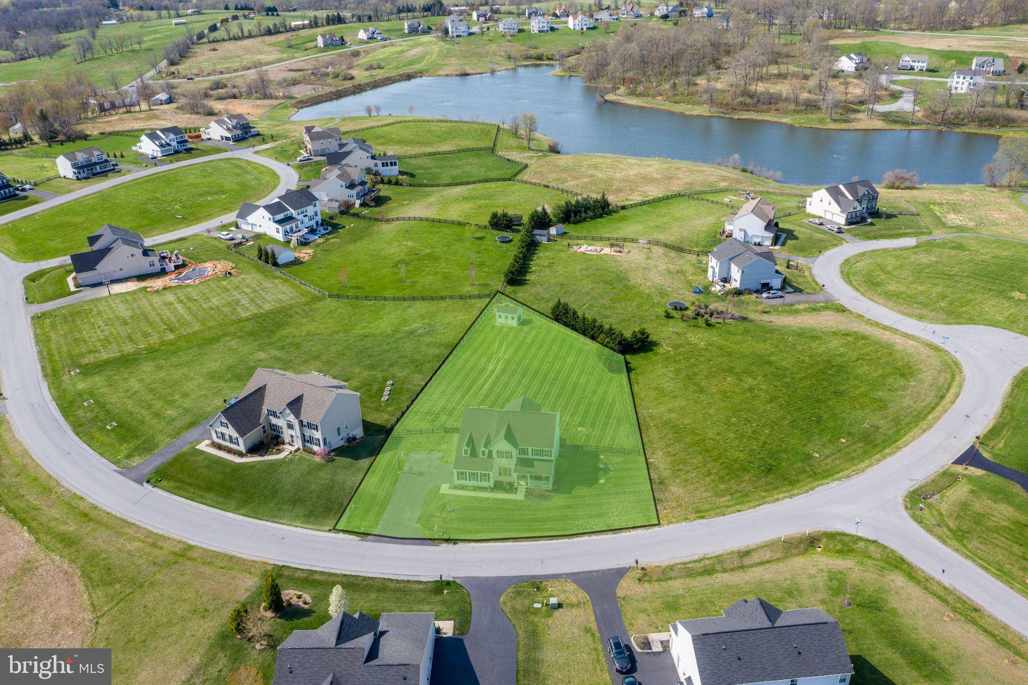 Purcellville, VA 20132,17909 N SHORE DR