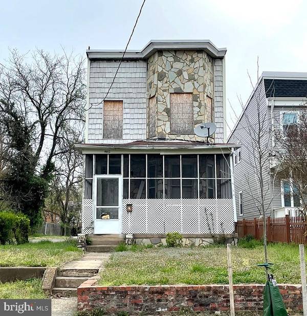 4412 DOUGLAS ST NE, Washington, DC 20019